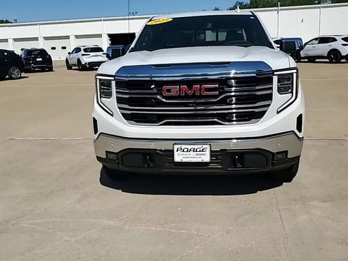 Used 2023 GMC Sierra 1500 SLT w/ SLT Premium Plus Package AWD/4WD image 3