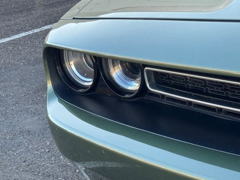 Used 2020 Dodge Challenger SXT image 8