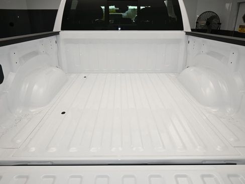 New 2026 RAM 1500 4x4 Crew Cab image 33