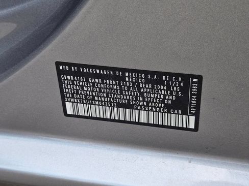 Used 2025 Volkswagen Jetta Sport FWD image 36