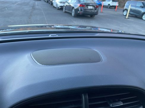 Used 2025 Kia Soul LX w/ LX Technology Package image 18