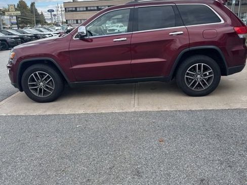 Certified 2018 Jeep Grand Cherokee Limited image 4