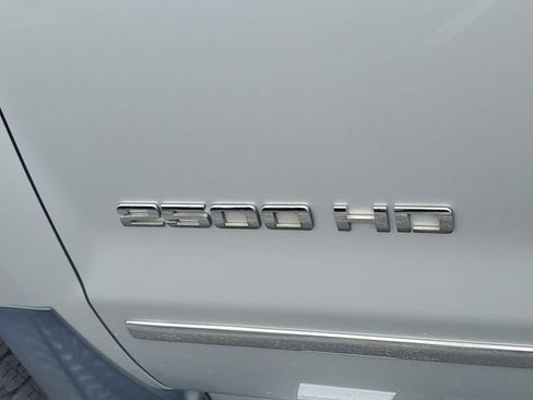 Used 2016 Chevrolet Silverado 2500 LTZ w/ Duramax Plus Package AWD/4WD image 28