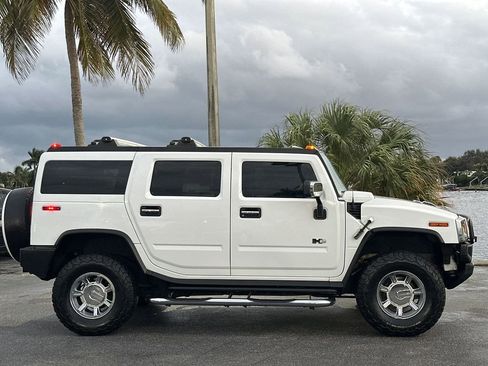 Used 2005 HUMMER H2 w/ Preferred Equipment Group image 6