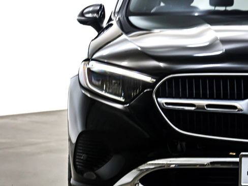 Certified 2025 Mercedes-Benz GLC 300 image 15