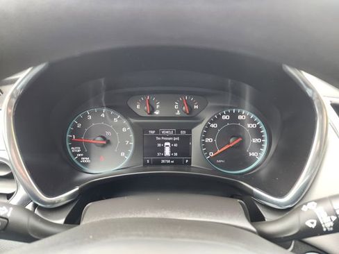 Used 2023 Chevrolet Equinox LS image 22