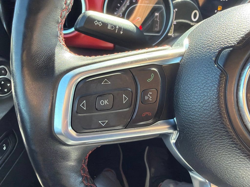 Used 2018 Jeep Wrangler Unlimited Rubicon AWD/4WD image 11