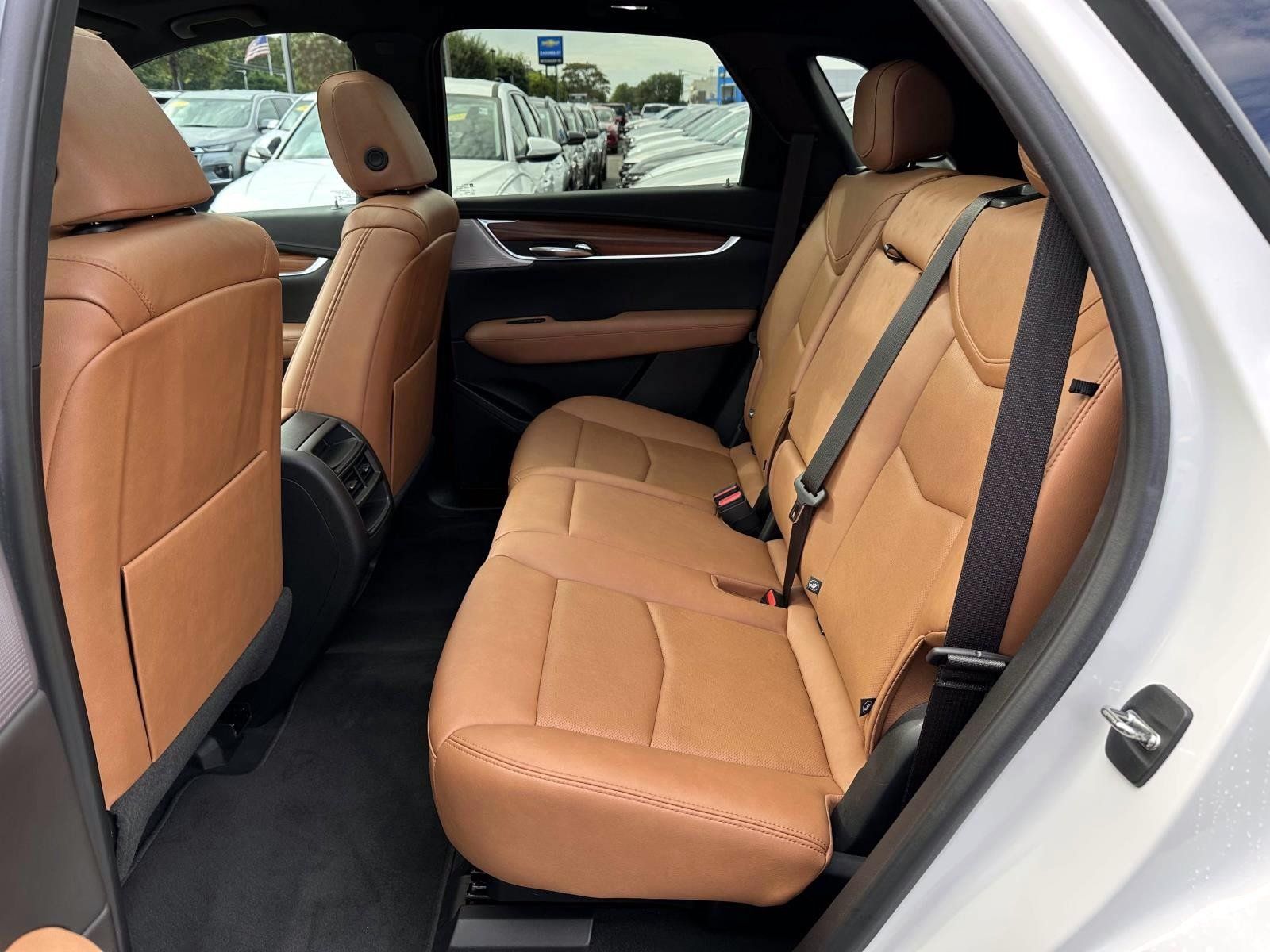 Used 2021 Cadillac XT5 Premium Luxury AWD/4WD image 14