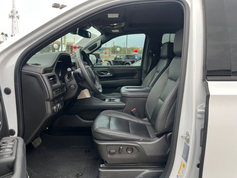 Used 2023 Chevrolet Tahoe Z71 w/ Luxury Package image 14