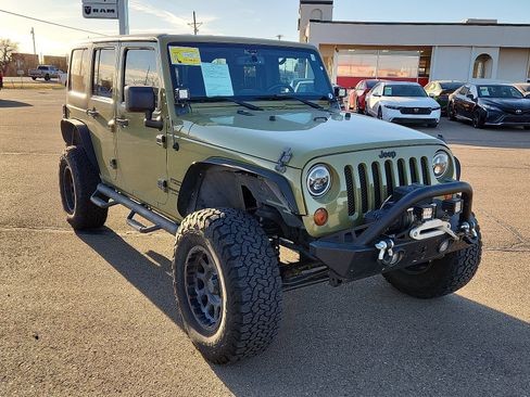 Used 2013 Jeep Wrangler Unlimited Sport image 6