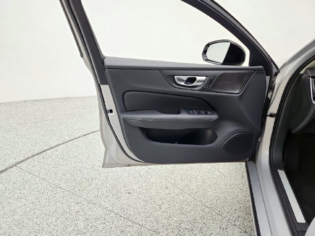 Used 2024 Volvo S60 B5 Ultimate w/ Climate Package AWD/4WD image 29