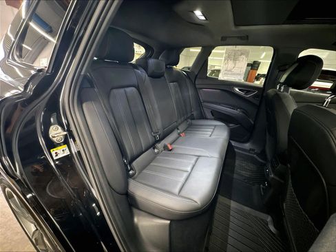 Used 2023 Audi Q4 e-tron Prestige w/ Black Optic Package AWD/4WD image 28