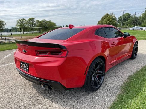 Used 2018 Chevrolet Camaro SS RWD image 70