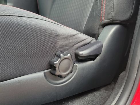 Certified 2022 Toyota Tacoma SR5 RWD image 16