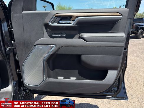Used 2026 Chevrolet Silverado 1500 High Country w/ Midnight Edition AWD/4WD image 29