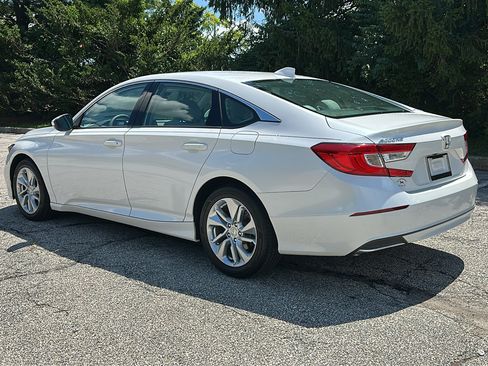 Used 2018 Honda Accord LX image 7