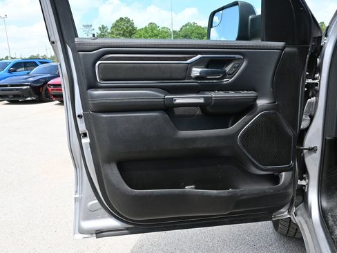 Used 2025 RAM 1500 Laramie AWD/4WD image 8