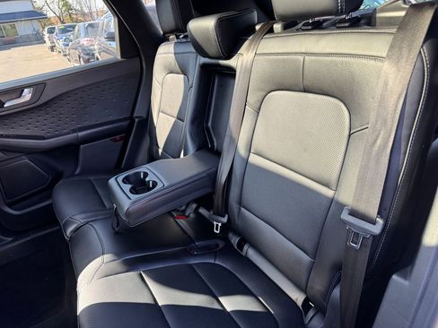 Used 2020 Ford Escape Titanium w/ Titanium Premium Package 2.0 image 37