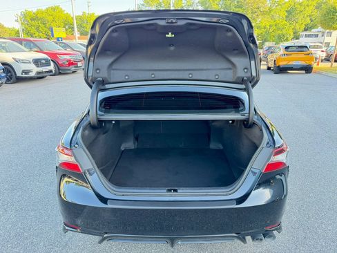 Used 2022 Toyota Camry SE FWD image 12