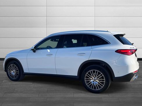 Used 2026 Mercedes-Benz GLC 300 4MATIC image 4