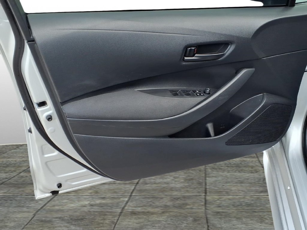 Used 2024 Toyota Corolla LE FWD image 11
