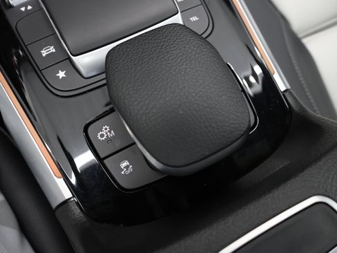 Used 2022 Mercedes-Benz GLB 35 AMG 4MATIC image 51