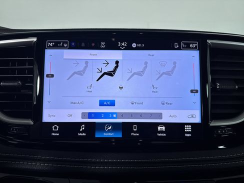 New 2026 Chrysler Pacifica Select image 20