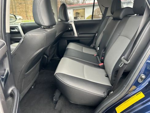 Used 2019 Toyota 4Runner SR5 Premium AWD/4WD image 25