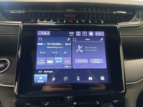 Used 2024 Jeep Grand Cherokee L Altitude image 24