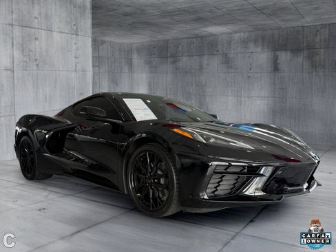 Used 2025 Chevrolet Corvette Stingray Preferred Cpe w/ 2LT RWD image 9