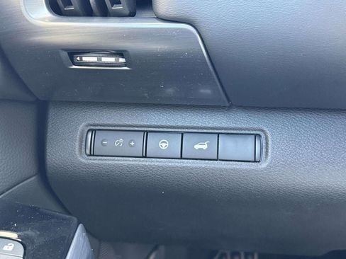 New 2026 Nissan Pathfinder SL image 27