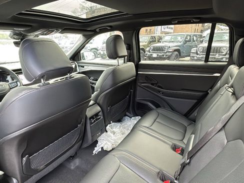 New 2025 Jeep Wagoneer S Limited AWD/4WD image 30