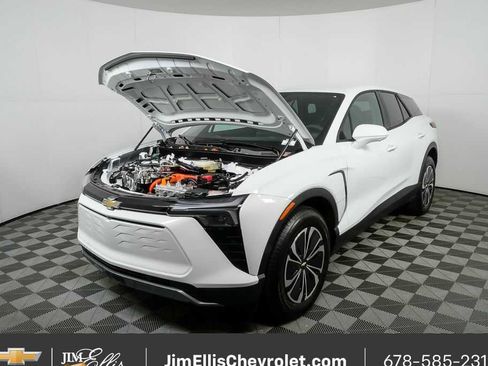 New 2026 Chevrolet Blazer EV LT image 32