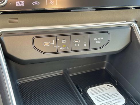 New 2026 Kia Carnival EX image 29