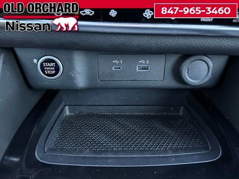 Used 2023 Nissan Rogue SV w/ SV Premium B Package image 18