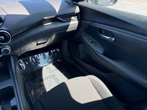 Used 2023 Nissan Sentra S FWD image 11