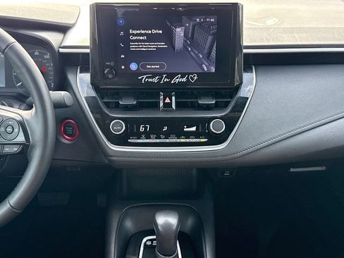 Used 2025 Toyota Corolla SE image 12