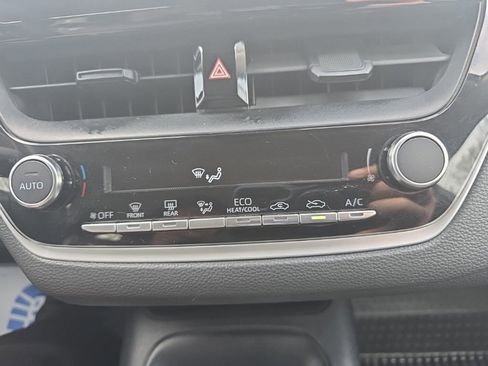 Used 2023 Toyota Corolla LE image 26