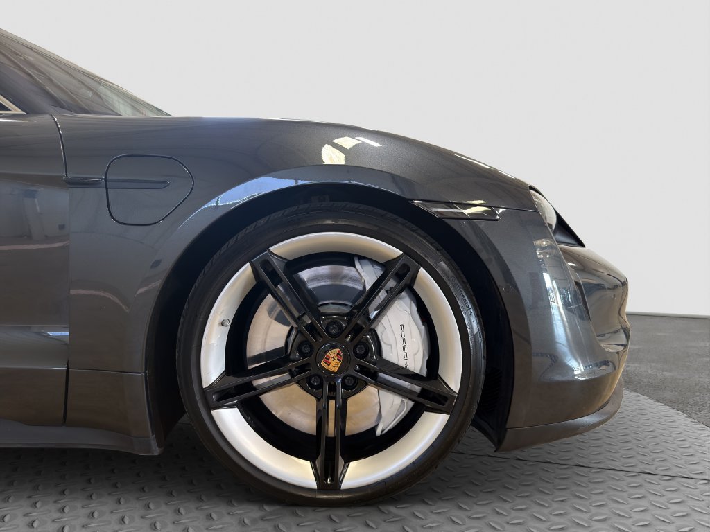 Used 2020 Porsche Taycan 4S AWD/4WD image 19