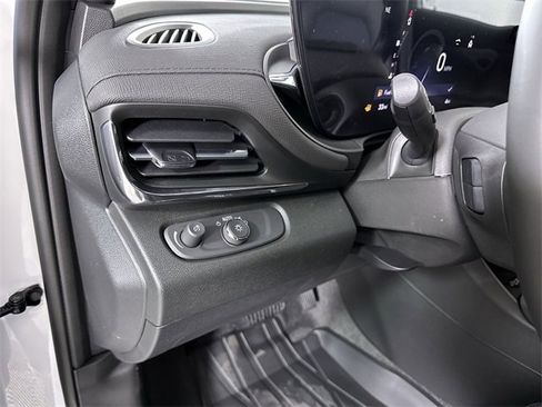 New 2026 Buick Envista Preferred w/ Convenience I Package image 18