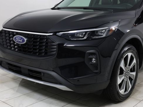 Used 2024 Ford Escape Platinum AWD/4WD image 48
