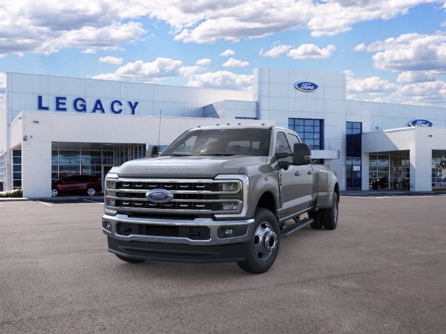 New 2026 Ford F350 XLT w/ XLT Premium Package AWD/4WD image 2