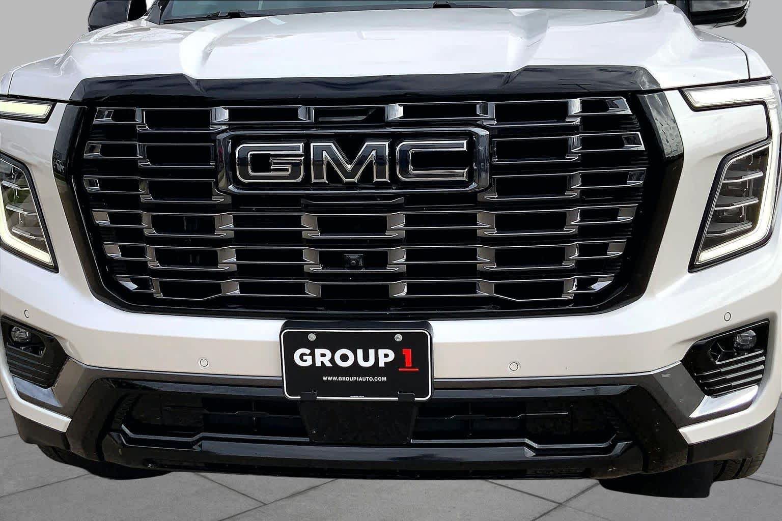 Used 2025 GMC Yukon XL Denali Ultimate w/ LPO, Floor Liner Package AWD/4WD image 30