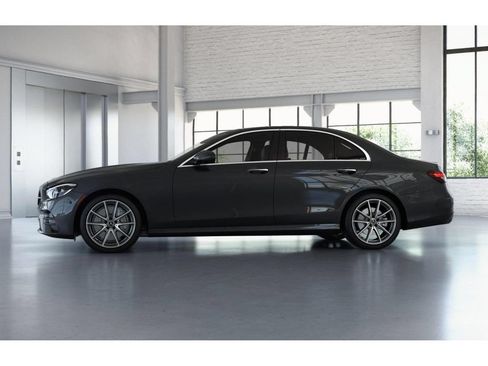 Used 2023 Mercedes-Benz E 350 4MATIC Sedan image 36
