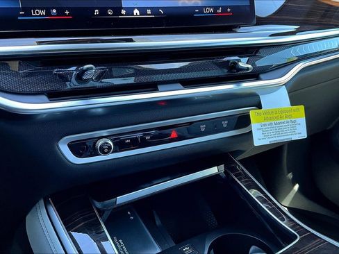 New 2026 BMW X5 xDrive40i w/ M Sport Package image 18