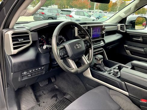 Used 2022 Toyota Tundra SR5 image 8