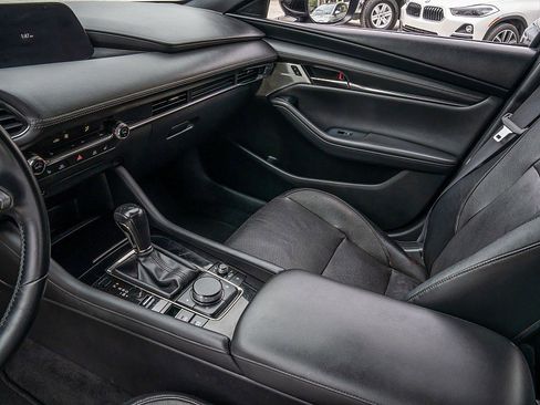Used 2019 MAZDA MAZDA3 Hatchback w/ Premium Package FWD image 15