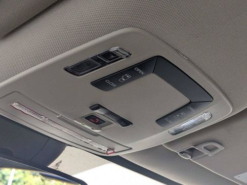 Used 2021 Toyota Sienna LE FWD image 40
