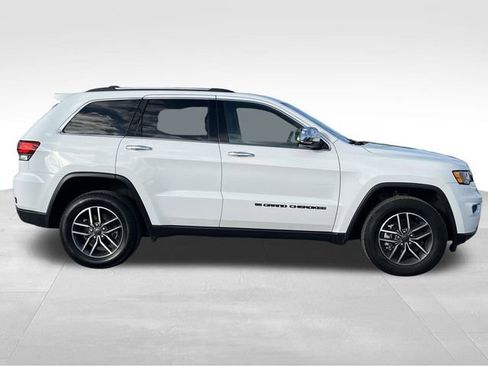 Used 2022 Jeep Grand Cherokee Limited image 8