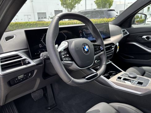 Certified 2025 BMW 330i Sedan RWD image 16
